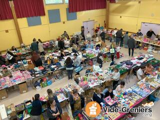 Photo de l'événement Bourse aux jouets et puériculture