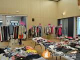 Photo bourse aux vêtements adultes et ados automne hiver à Luçon