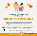 Photo Broc de vêtements bébé, enfants et matériel de puéricult à Villeurbanne