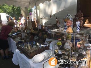 Photo de l'événement Brocante mensuelle - Place d Marché - Centre Ville.