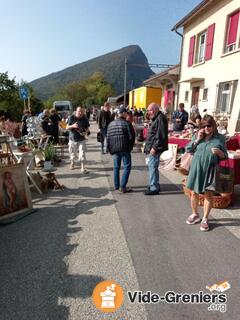 Photo de l'événement Marché aux puces autour de la gare de Chambrelien NE