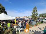 Photo traditionnel vide grenier d'automne du club 70 à Coursan