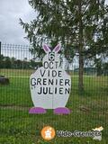 Photo Vide grenier à Saint-Julien