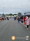 Vide grenier d'automne extérieur