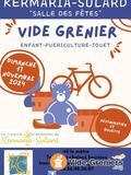 Photo vide grenier enfants puériculture et jouets à Kermaria-Sulard