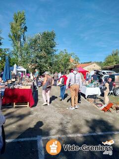 Photo de l'événement VIDE-GRENIER et exposition de véhicules anciens et MOTOS