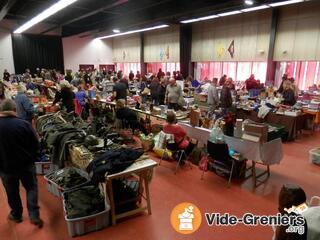 Photo de l'événement Vide grenier : Préparons les fêtes de fin d'année