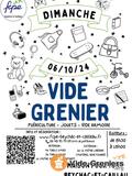 Vide grenier : puériculture, jouets et vide armoire