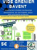 Vide grenier sur table intérieur