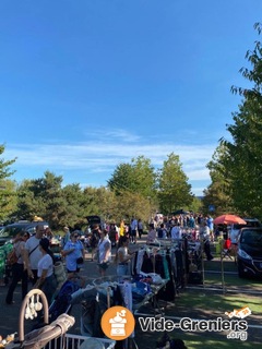 Photo de l'événement Vide grenier waves