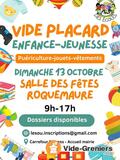 Photo Vide placard petite enfance à Roquemaure